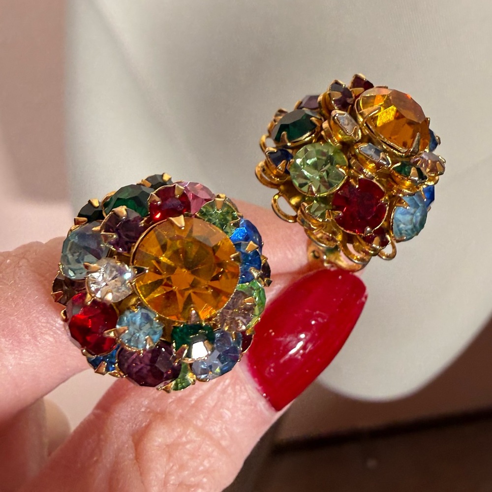 Vintage 1940s deco retro fruit salad Chech Crystal tutu cluster clip earrings - Picture 7 of 17